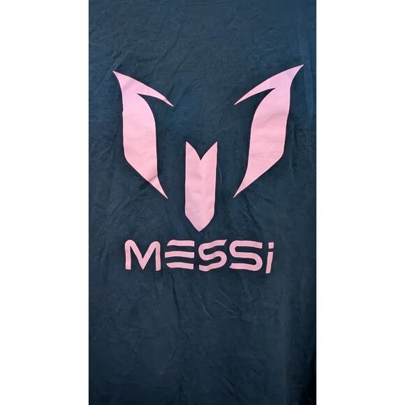 Messi Collection Men's SS Black T-shirt Size Medium Pink Graphic 100 % Cotton - Picture 2 of 5
